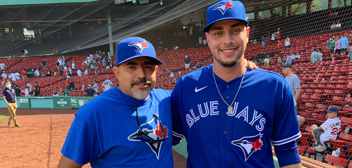 Toronto Blue Jays on X: The parrot paid a visit 🦜 Welcome home