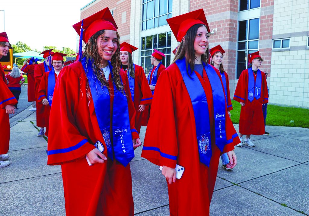 Hays CISD Class of 2024 Senior Walks - Hays Free Press