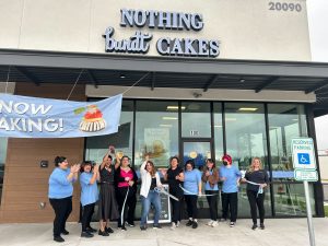 Nothing bundt fun: bakery opens Kyle location