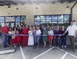 Garbo’s cuts the ribbon in Dripping Springs